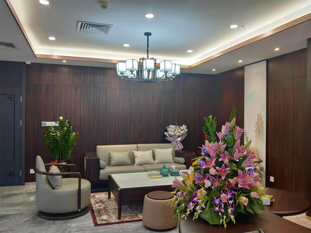 簡(jiǎn)愛(ài)董事長(zhǎng)辦公室